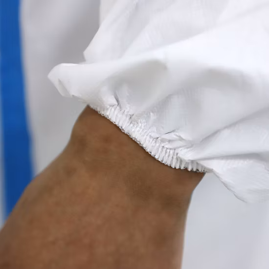 Водонепроницаемый комбинезон, защитные одноразовые изолирующие комбинезоны, защитная одежда для посетителей.